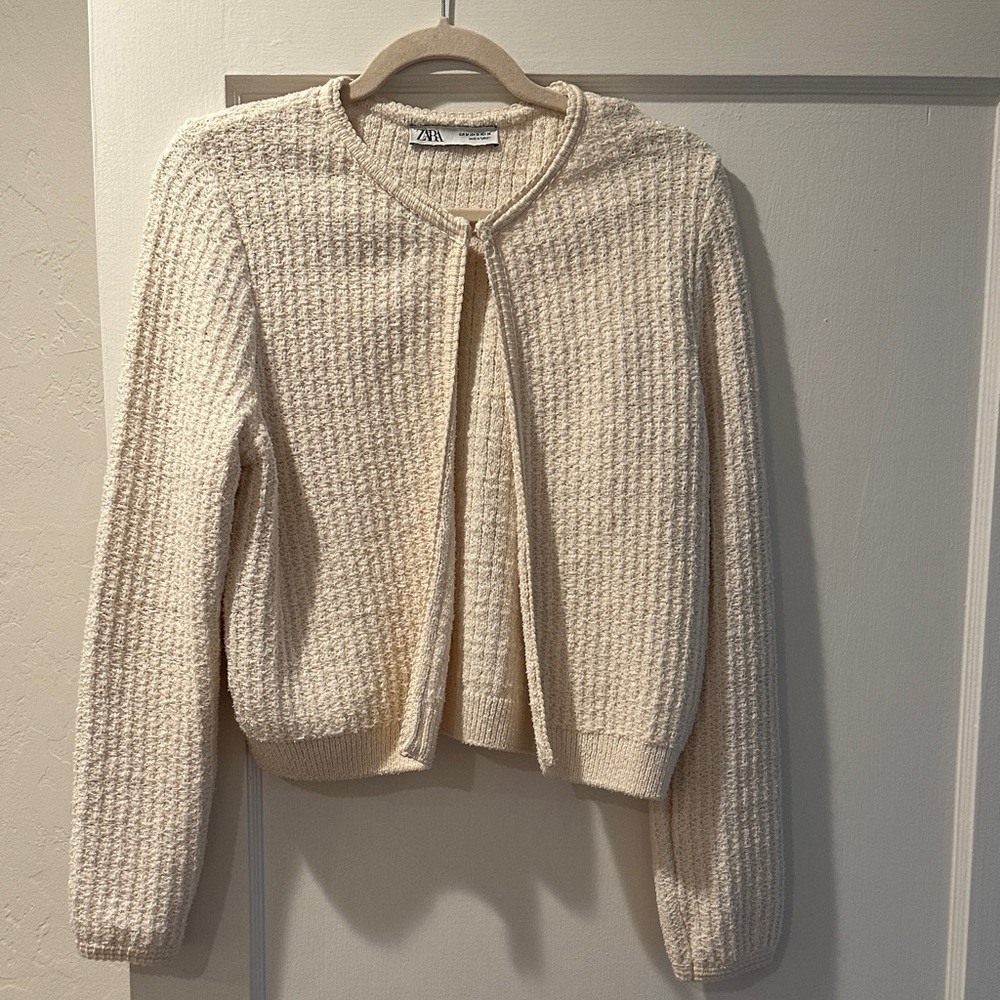 Zara Women's Cream Knit Cardigan